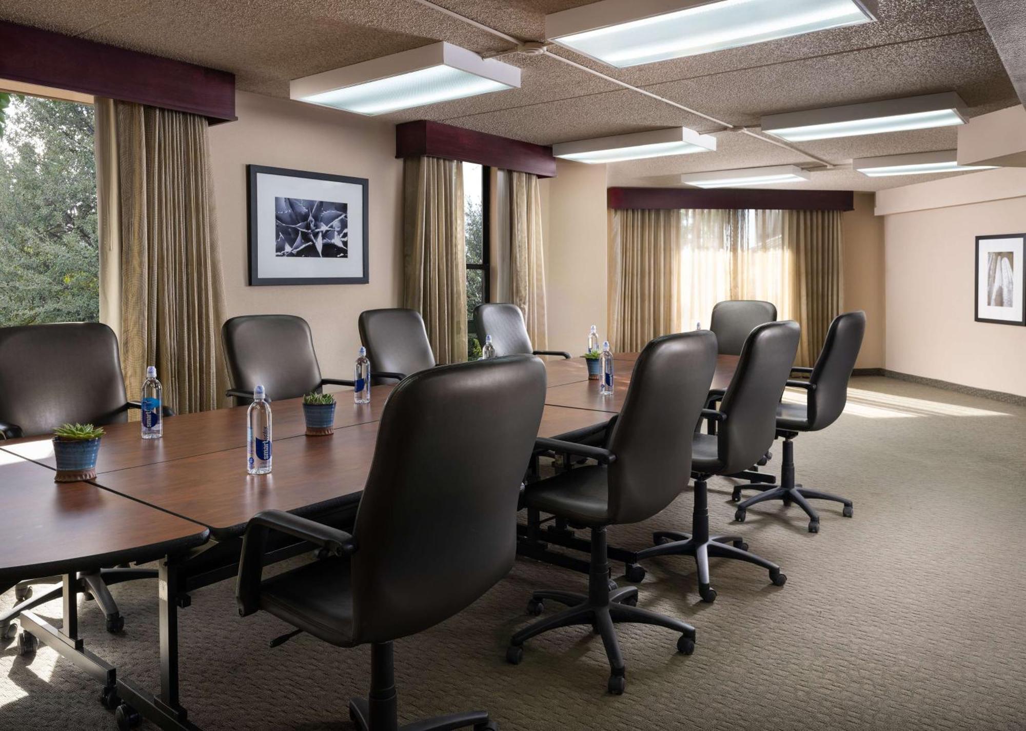 Embassy Suites By Hilton Tucson East Exteriör bild