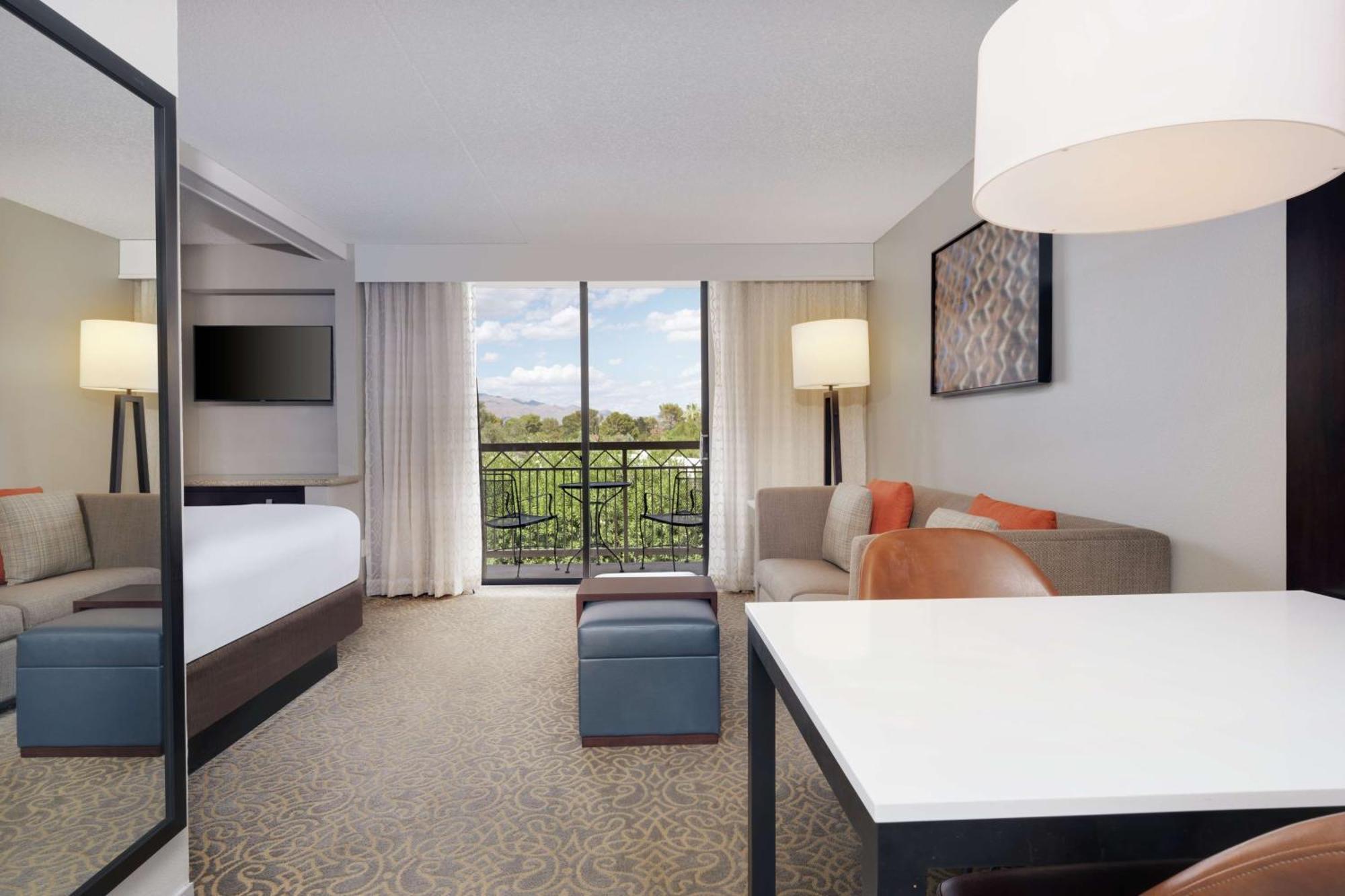 Embassy Suites By Hilton Tucson East Exteriör bild