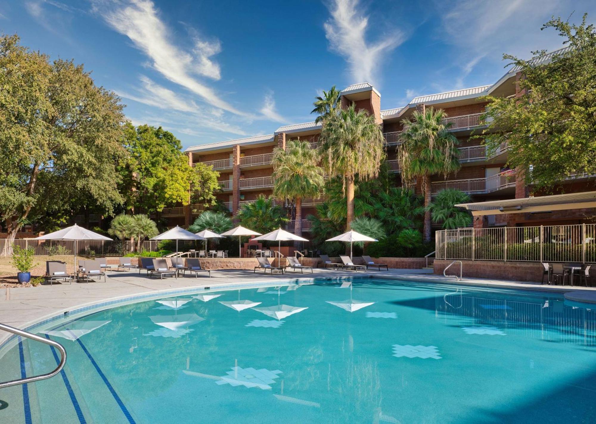 Embassy Suites By Hilton Tucson East Exteriör bild