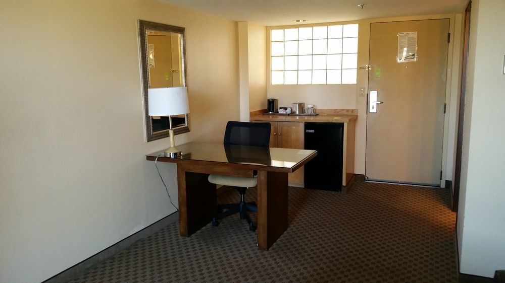 Embassy Suites By Hilton Tucson East Exteriör bild